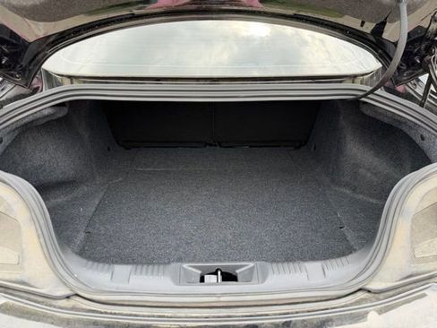 Used 2024 Ford Mustang GT RWD image 11