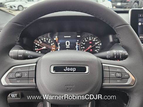 New 2026 Jeep Compass Latitude image 22