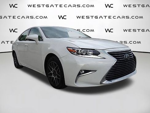 Used 2018 Lexus ES 350 w/ Premier Package FWD image 2