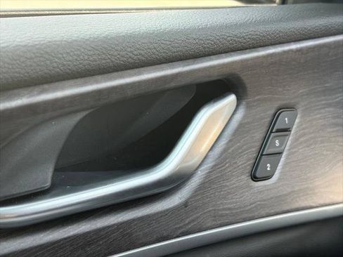 Certified 2023 Jeep Grand Cherokee Limited w/ Luxury Tech Group II AWD/4WD image 50