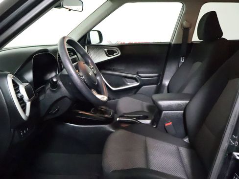 Used 2024 Kia Soul LX w/ Option Group 015 image 24