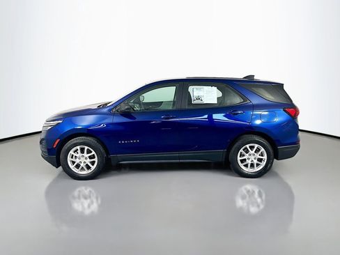 Used 2022 Chevrolet Equinox LS image 4