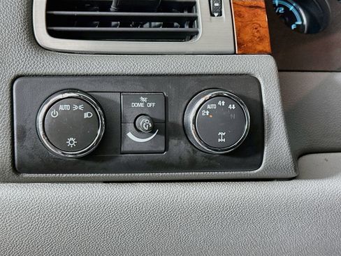 Used 2009 GMC Yukon XL 4WD image 11