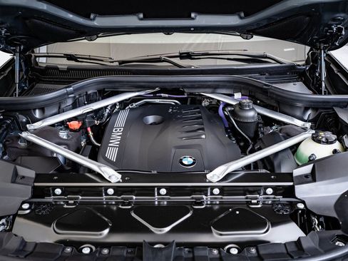 New 2026 BMW X7 xDrive40i w/ M Sport Package image 40