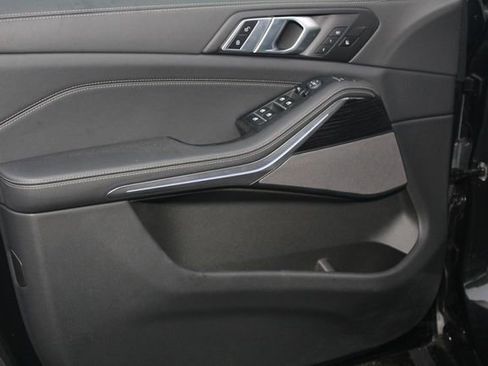 Used 2025 BMW X5 M60i image 23