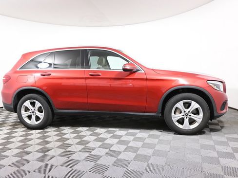 Used 2018 Mercedes-Benz GLC 300 4MATIC image 8