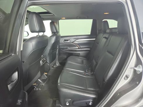 Used 2016 Toyota Highlander XLE AWD/4WD image 20