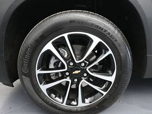 Used 2025 Chevrolet TrailBlazer LT AWD/4WD image 25