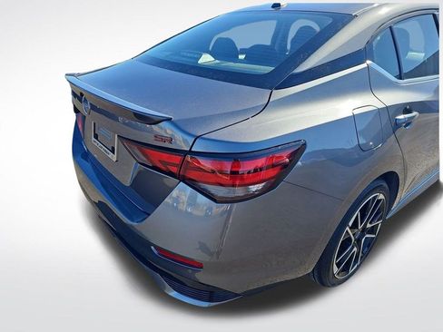 Used 2025 Nissan Sentra SR image 15