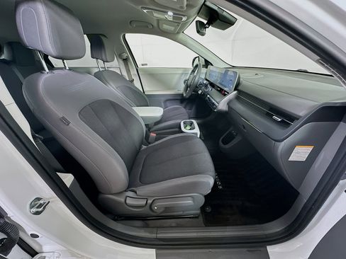 Used 2024 Hyundai Ioniq 5 SEL RWD image 31