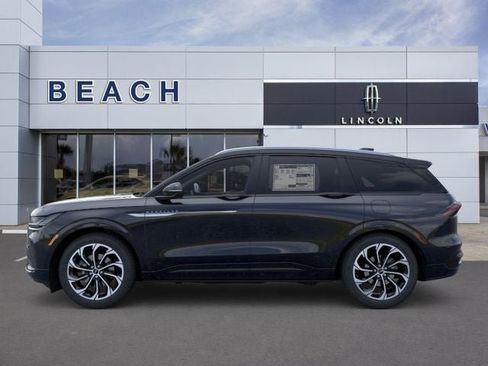 New 2026 Lincoln Nautilus Reserve AWD/4WD image 4