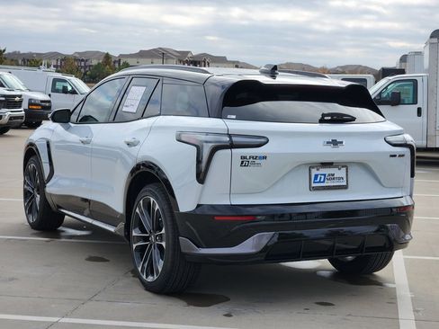 New 2026 Chevrolet Blazer EV SS image 3