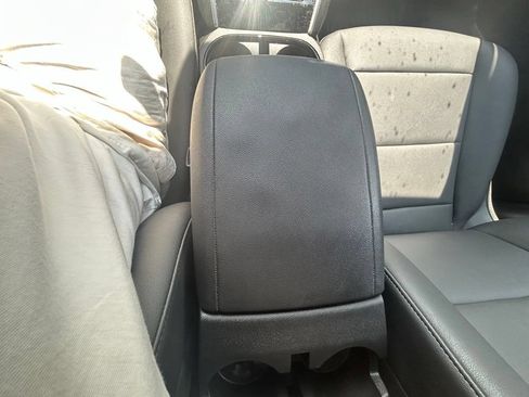 Used 2024 Chevrolet Colorado LT w/ LT Convenience Package III RWD image 30