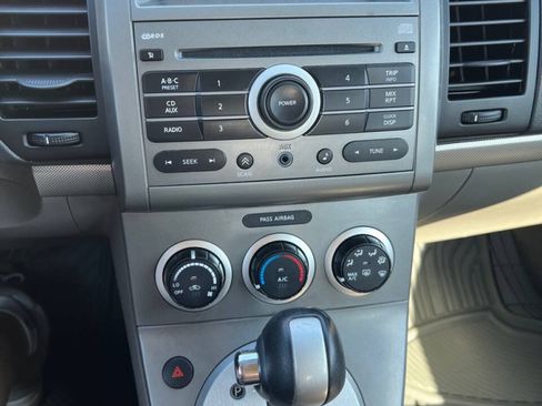 Used 2008 Nissan Sentra 2.0 S w/ Convenience Plus Pkg FWD image 28