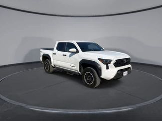 Used 2024 Toyota Tacoma 4x4 Double Cab video 2