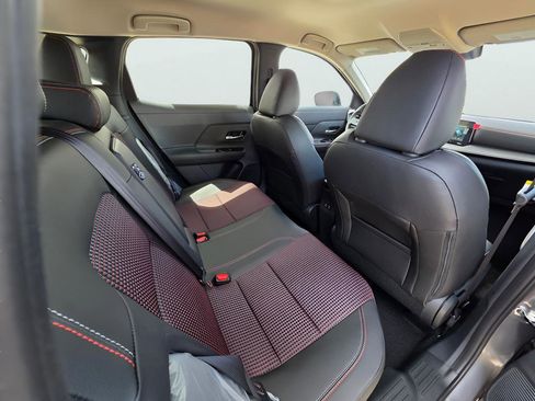 New 2026 Nissan Kicks SR FWD image 26