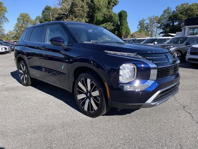 New 2025 Mitsubishi Outlander SE