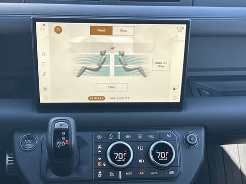 Used 2023 Land Rover Defender 90 V8 image 21