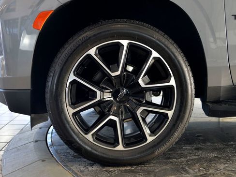 Used 2021 Chevrolet Tahoe RST w/ Luxury Package image 10