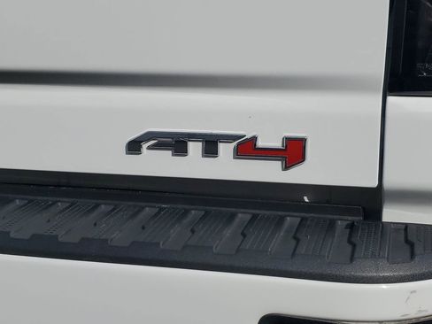 Used 2024 GMC Sierra 2500 AT4 w/ AT4 Premium Plus Package image 7