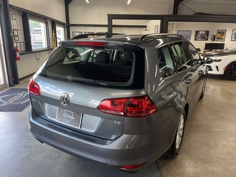 Used 2016 Volkswagen Golf S FWD image 7
