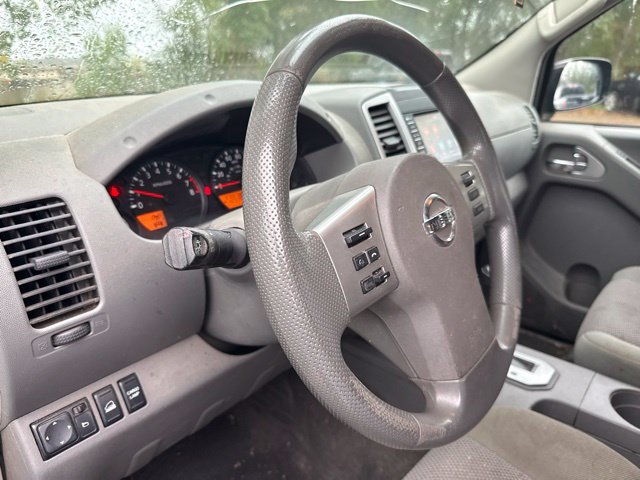 Used 2020 Nissan Frontier SV w/ SV Utility Package AWD/4WD image 13