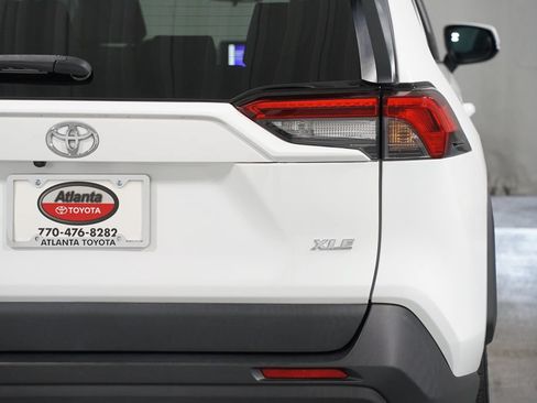 Used 2023 Toyota RAV4 XLE FWD image 10