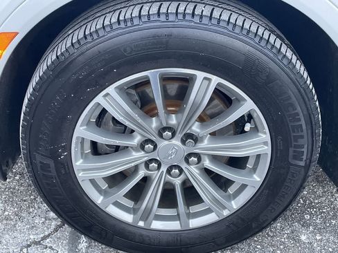 Used 2018 Cadillac XT5 Luxury w/ LPO, Wheel Lock Package image 39