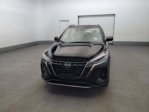 Used 2022 Nissan Kicks SR w/ Premium Package FWD image 15