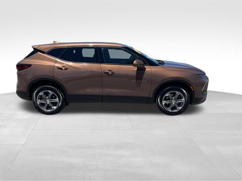 Used 2023 Chevrolet Blazer LT AWD/4WD image 8
