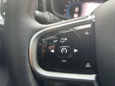 Certified 2025 Volvo V60 B5 Cross Country Plus image 25