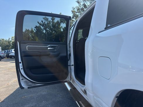 Used 2021 RAM 1500 Big Horn RWD image 18
