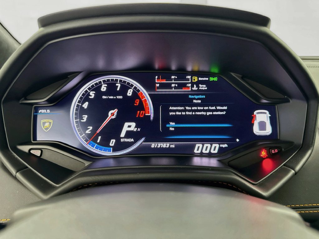 Used 2017 Lamborghini Huracan LP 580-2 RWD image 12