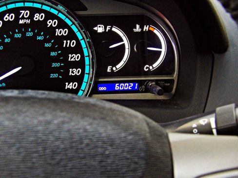 Used 2011 Toyota Venza w/ Leather Pkg FWD image 15