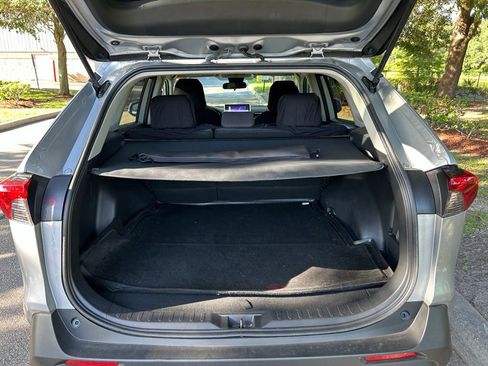 Used 2024 Toyota RAV4 XLE FWD image 11