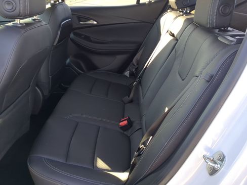 Used 2021 Buick Encore GX Essence w/ Advanced Technology Package image 27