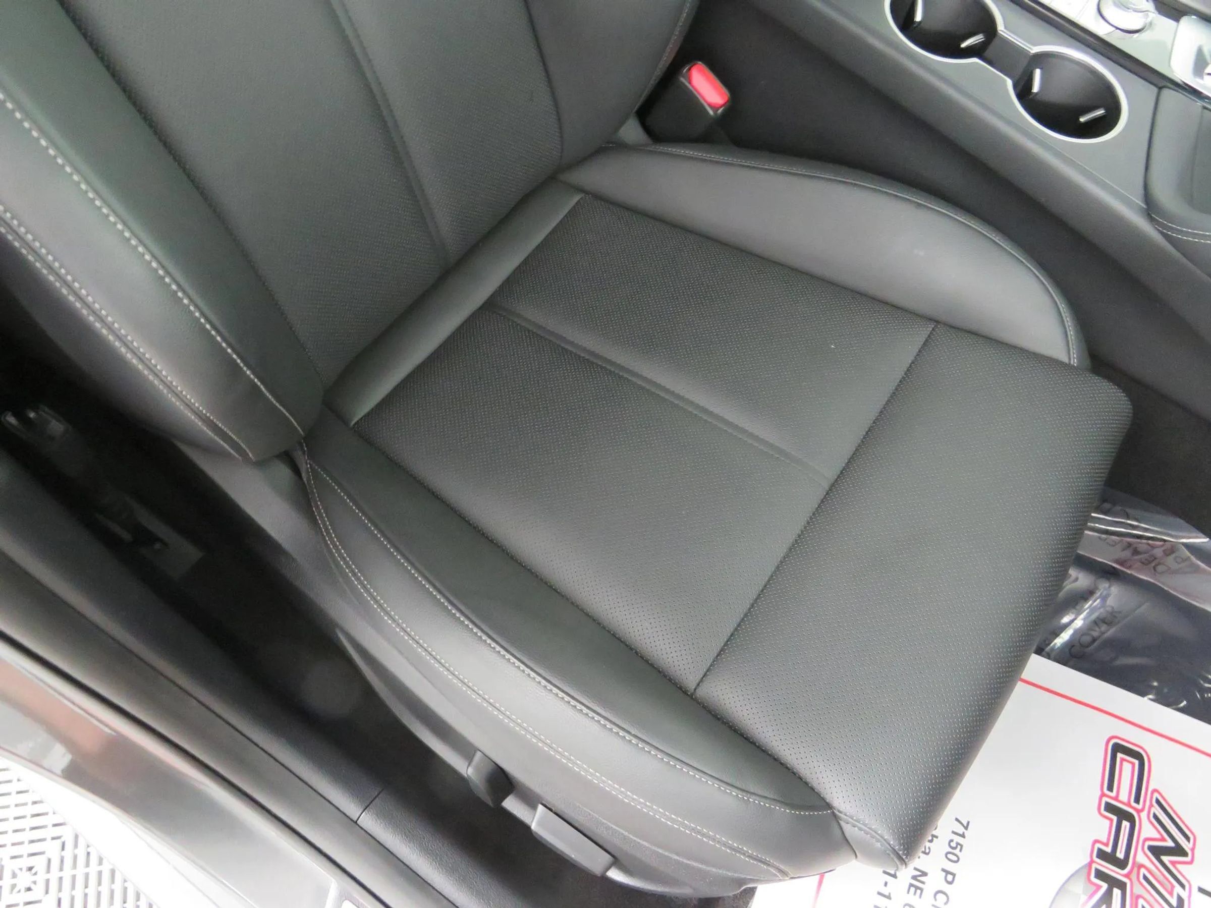 Used 2019 Genesis G70 2.0T Advanced AWD/4WD image 36