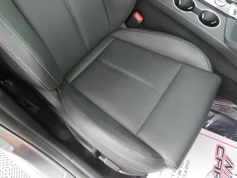Used 2019 Genesis G70 2.0T Advanced AWD/4WD image 36