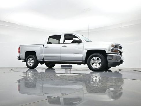 Used 2018 Chevrolet Silverado 1500 LT RWD image 37