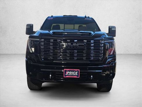 Used 2025 GMC Sierra 2500 Denali Ultimate AWD/4WD image 2