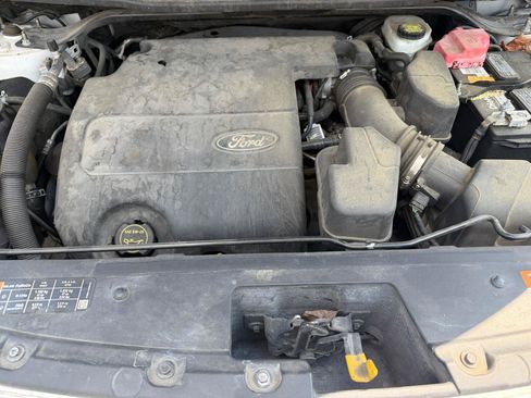 Used 2015 Ford Explorer XLT w/ Equipment Group 202B FWD image 15
