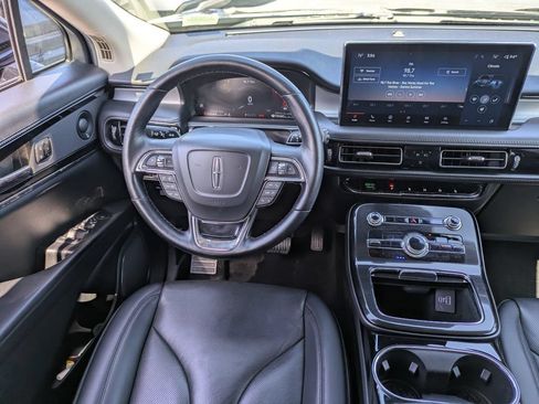 Certified 2023 Lincoln Nautilus Reserve w/ Monochromatic Package AWD/4WD image 18