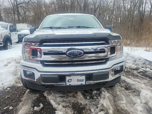Used 2018 Ford F150 XLT image 2