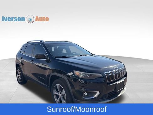 Used 2019 Jeep Cherokee Limited w/ Luxury Group AWD/4WD image 6