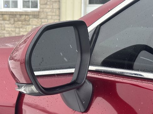 Used 2022 Toyota Avalon XLE image 12