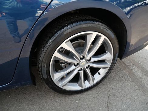 Used 2022 Chevrolet Malibu Premier FWD image 37