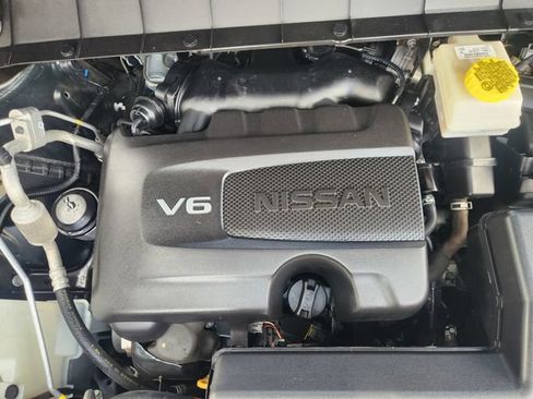 Used 2023 Nissan Pathfinder Platinum FWD image 30