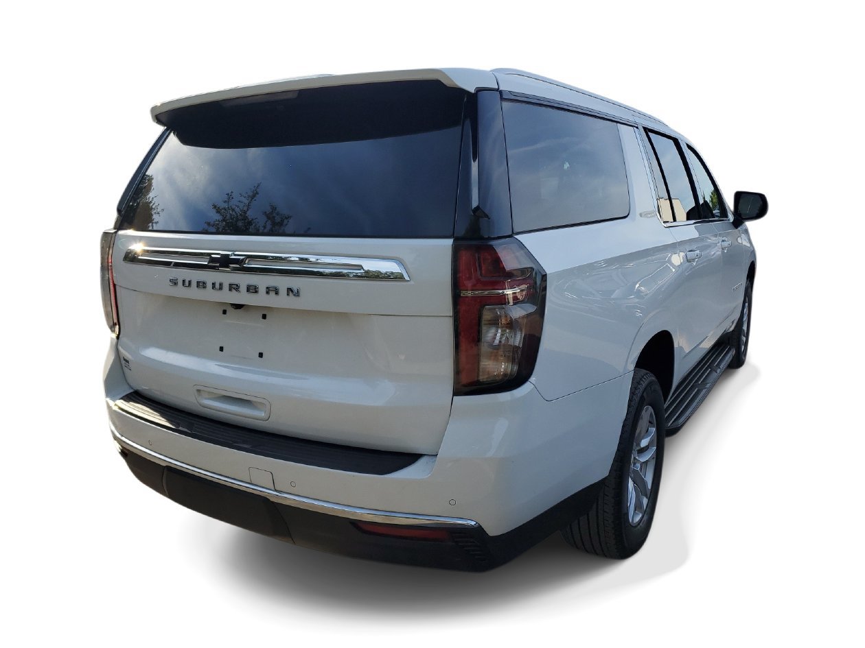 Used 2023 Chevrolet Suburban LS w/ Driver Alert Package RWD image 4