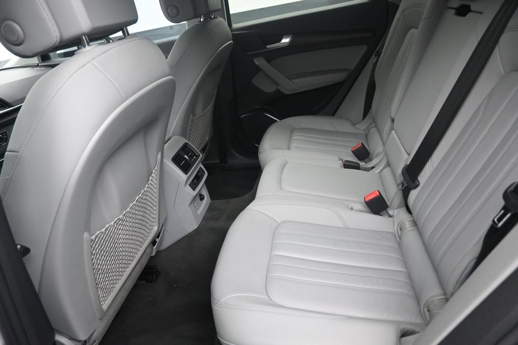 Used 2022 Audi Q5 2.0T Premium AWD/4WD image 13