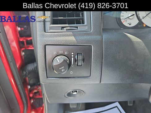 Used 2010 Chrysler 300 Touring Plus RWD image 17